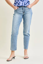 Load image into Gallery viewer, Vintage Wash Slim Fit
