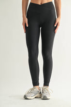 Load image into Gallery viewer, Leggings: BLACK FOIL