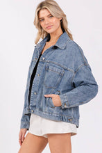 Load image into Gallery viewer, WASHED DENIM JACKET