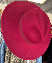 Load image into Gallery viewer, Fedora green & wine - South Main Boutique