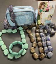 Load image into Gallery viewer, Hot Girl Bracelet