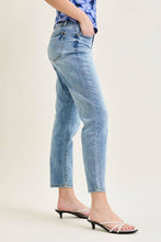 Load image into Gallery viewer, Vintage Wash Slim Fit