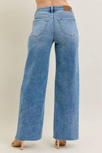 Load image into Gallery viewer, Vintage Wash HW
