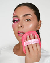 Load image into Gallery viewer, The Pink Daily MakeUp Eraser
