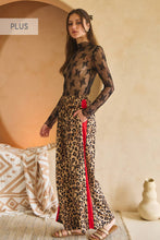 Load image into Gallery viewer, Leopard Red STRIPE P
