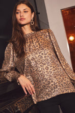 Load image into Gallery viewer, Metallic Leo
