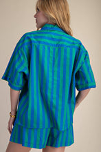 Load image into Gallery viewer, Collar Neck Button Down Shirt: Green / L - South Main Boutique

