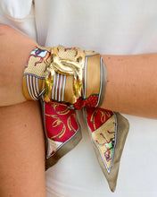 Load image into Gallery viewer, Sedgefield Bracelet Burg
