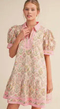 Load image into Gallery viewer, Floral Puff
