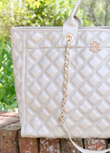 Load image into Gallery viewer, Melissa Tote Bag Pearl Quilted
