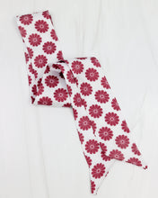 Load image into Gallery viewer, Serafina Scarf Maroon
