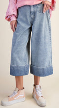 Load image into Gallery viewer, Striped Denim Capri
