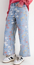 Load image into Gallery viewer, FLORAL WASHED TWILL
