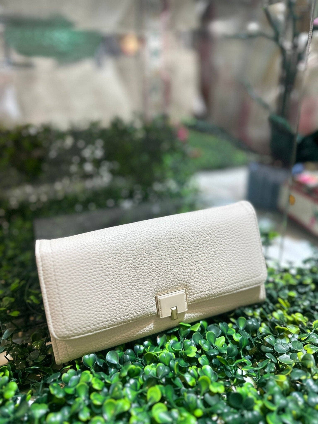 Melissa Beige