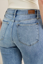 Load image into Gallery viewer, MR Bleach Wash Boyfriend
