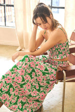 Load image into Gallery viewer, FLORAL PLUS MIDI SKIRT
