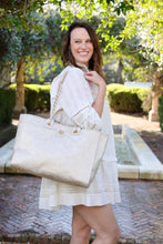 Load image into Gallery viewer, Melissa Tote Champagne
