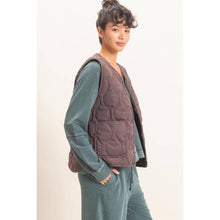 Load image into Gallery viewer, Quilted Vest
