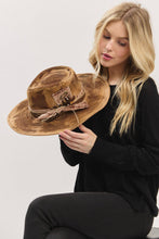 Load image into Gallery viewer, Caroline 2 in 1 Rustic
