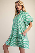 Load image into Gallery viewer, Ruffle Striped Puff
