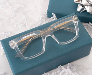 Spotlight Clear