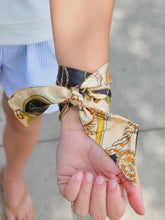 Load image into Gallery viewer, Sedgefield Scarf Bracelet B G
