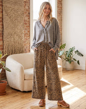 Load image into Gallery viewer, Leopard Wide Leg
