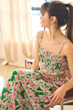 Load image into Gallery viewer, FLORAL PLUS MIDI SKIRT
