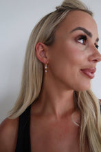 Load image into Gallery viewer, WHITLEY EARRINGS
